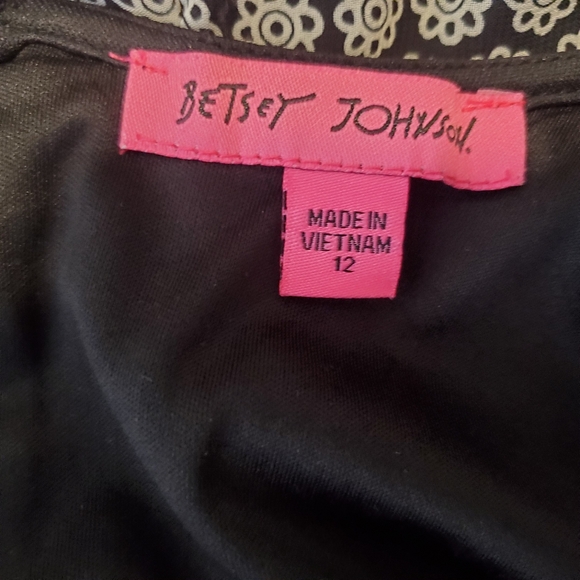 Betsy Johnson Size 11 Bl&Wh  scoop neck, banded tie-waist bell sleeve midi dress - Picture 3 of 11